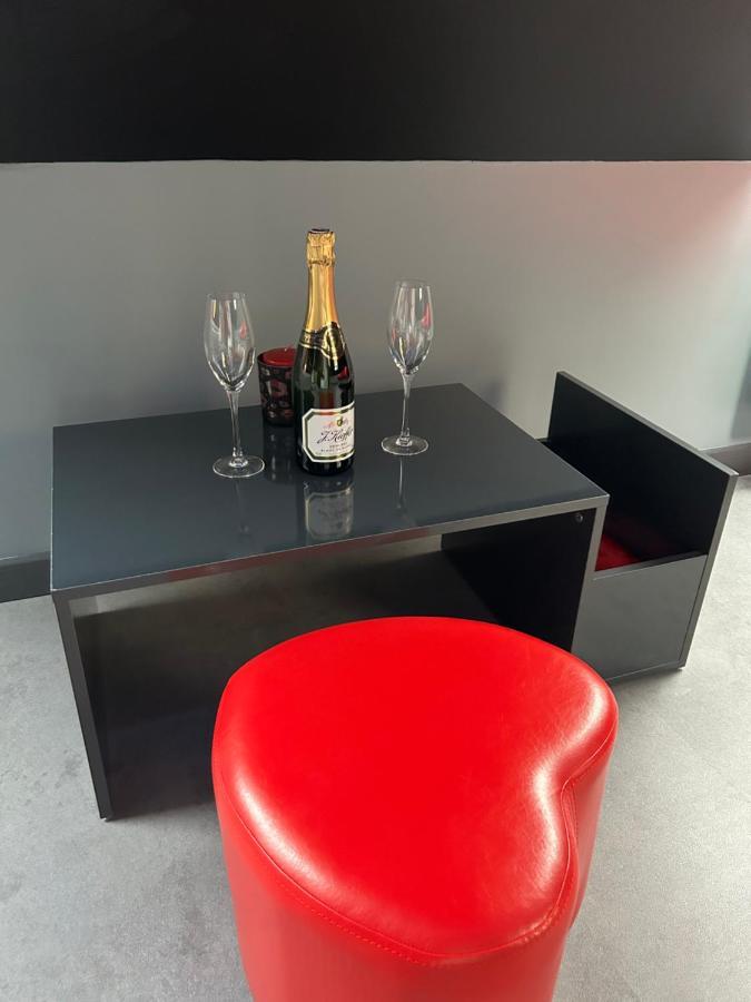 Love Room « Deep Secret » Dieppe Exterior foto
